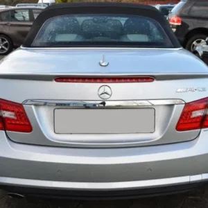 Vinge Mercedes-Benz W207 C207 A207 (Välj en produktvariant: Lackerad i bilens färgkod)